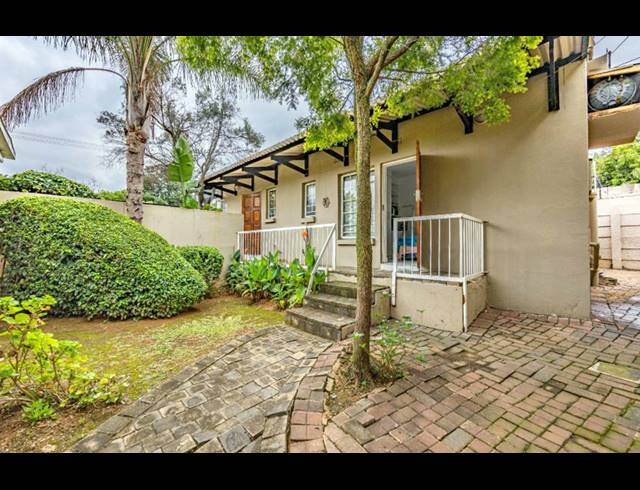 508M² BUILDING FOR SALE IN COLBYN